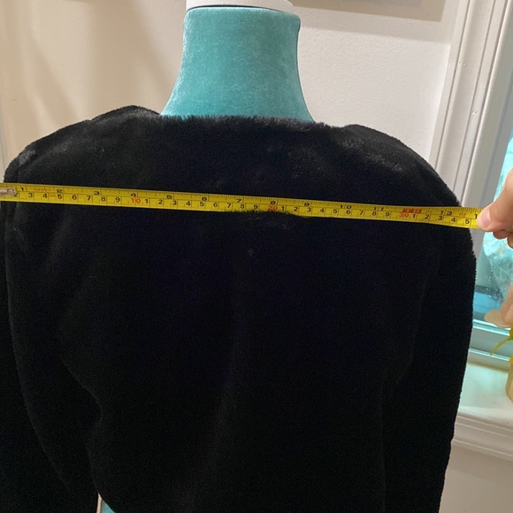 BCBG Paris 3/4 Sleeve Stole - Picture 9 of 9